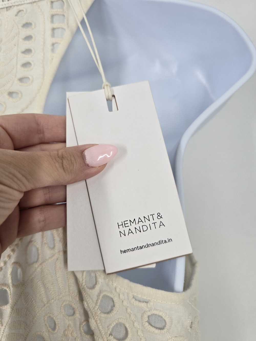 Hemant and Nandita Beige Layered Eyelet Maxi Dress V-Neck Size S NEW Sample - Picture 5 of 11